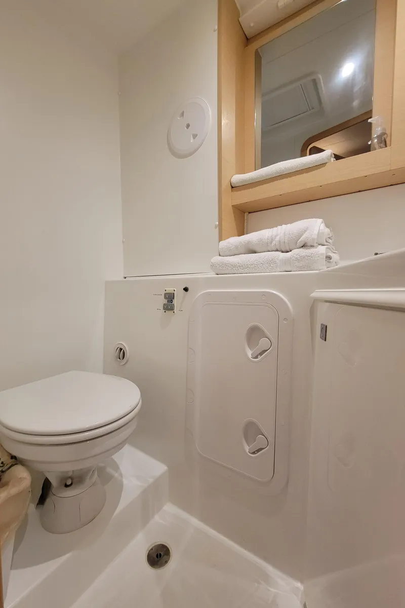 Slide: The Image of bathroom1 - 26