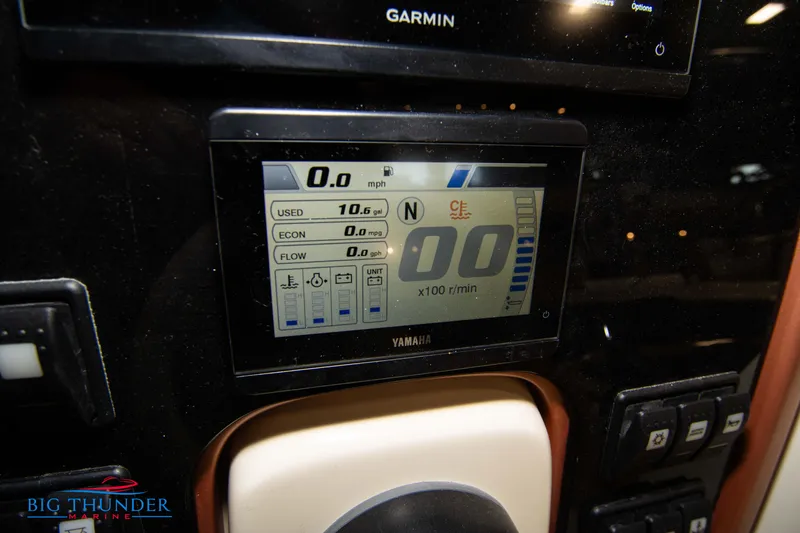 Slide: The Image of Capoforte CX240 2024 dashboard with Garmin and Yamaha display. - 25