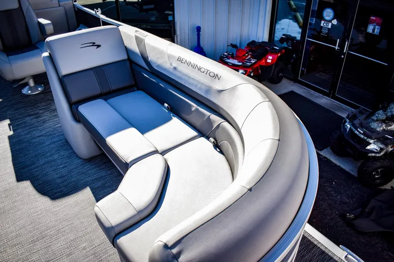 Slide: The Image of 2023 Bennington 22 SXCWSP pontoon boat with luxurious seating. - 11