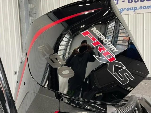 Slide: The Image of 2024 iKon LX20 with Mercury Pro XS 250 outboard motor - 4