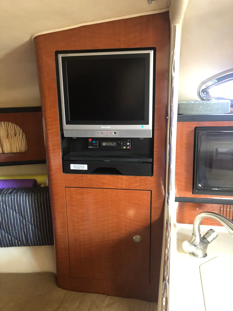 Slide: The Image of Sea Ray 280 SUNDANCER 2005 - 33