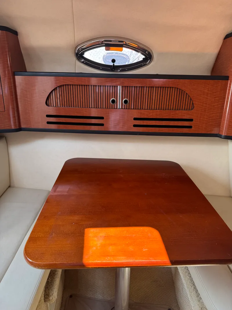 Slide: The Image of Sea Ray 280 SUNDANCER 2005 - 26