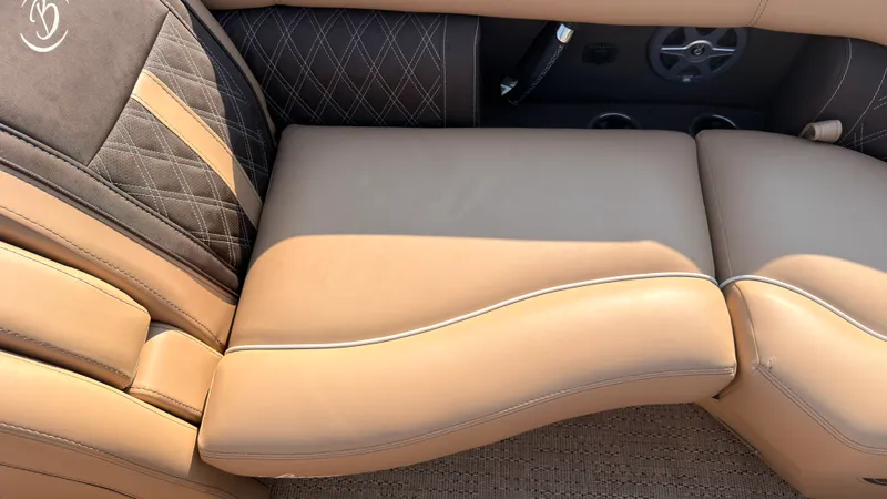 Slide: The Image of Barletta LUSSO 23M 2025 - 20