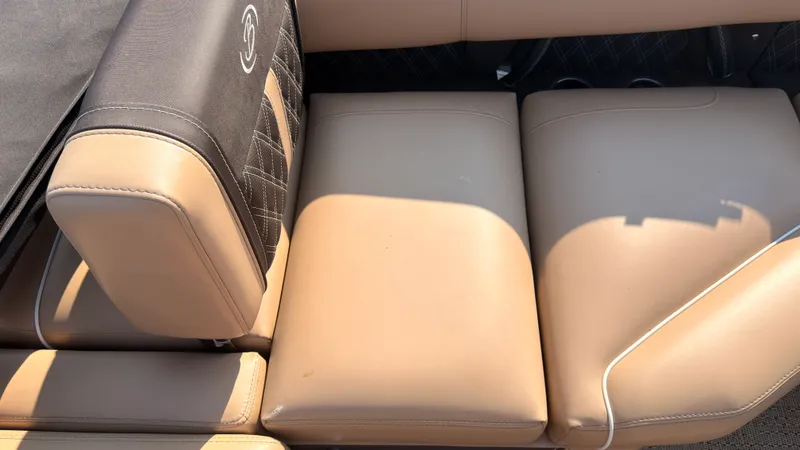 Slide: The Image of Barletta LUSSO 23M 2025 - 48