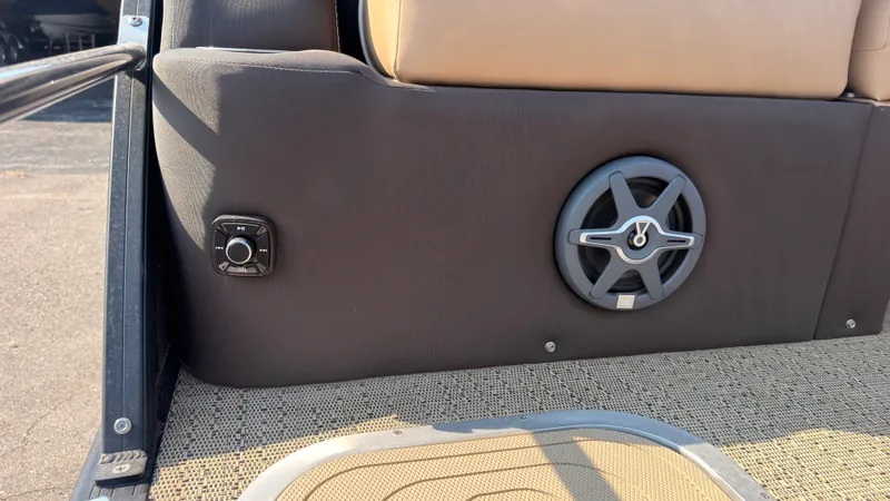 Slide: The Image of Barletta LUSSO 23M 2025 - 61