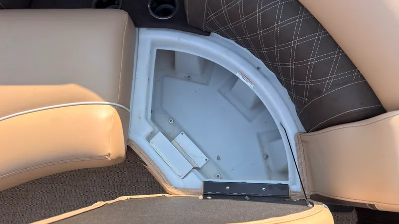 Slide: The Image of Barletta LUSSO 23M 2025 - 19