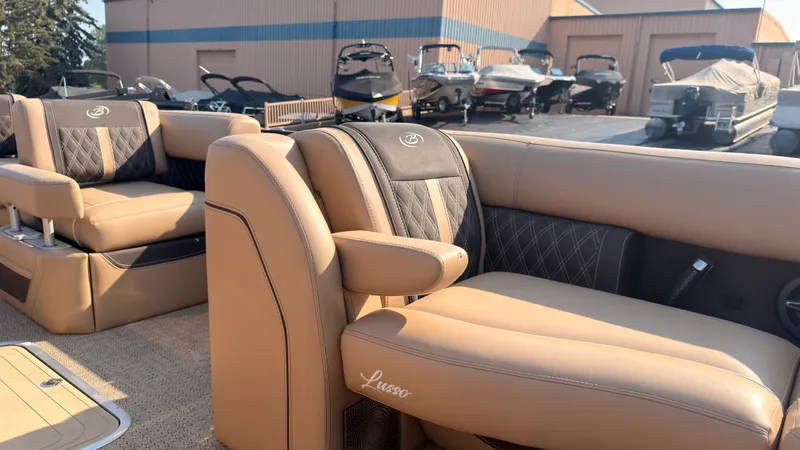Slide: The Image of Barletta LUSSO 23M 2025 - 22
