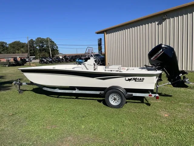 Slide: The Image of Mako MAKO PRO SKIFF 17CC W/75HP 2023 - 10