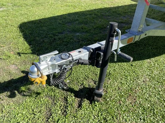 Slide: The Image of Mako MAKO PRO SKIFF 17CC W/75HP 2023 - 16