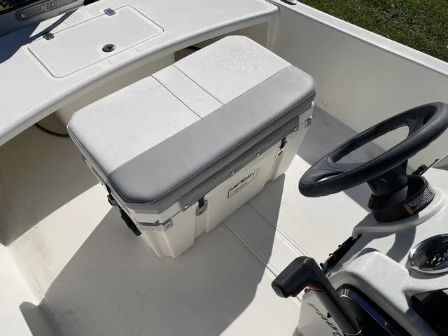 Slide: The Image of Mako MAKO PRO SKIFF 17CC W/75HP 2023 - 26