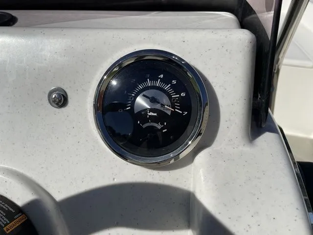 Slide: The Image of Mako MAKO PRO SKIFF 17CC W/75HP 2023 - 31