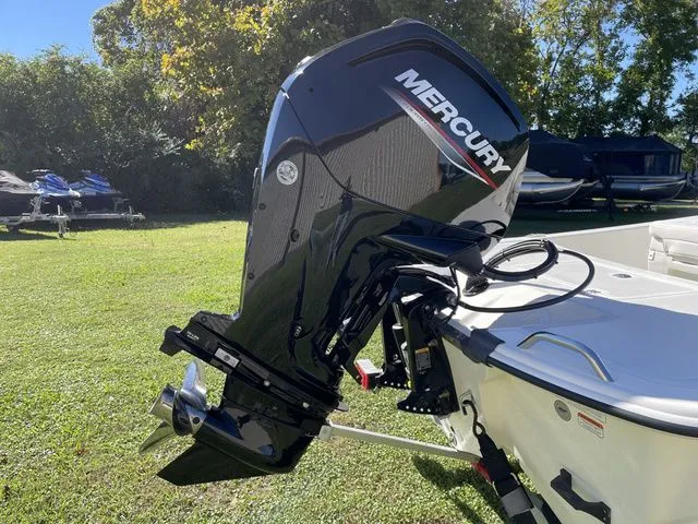 Slide: The Image of Mako MAKO PRO SKIFF 17CC W/75HP 2023 - 47