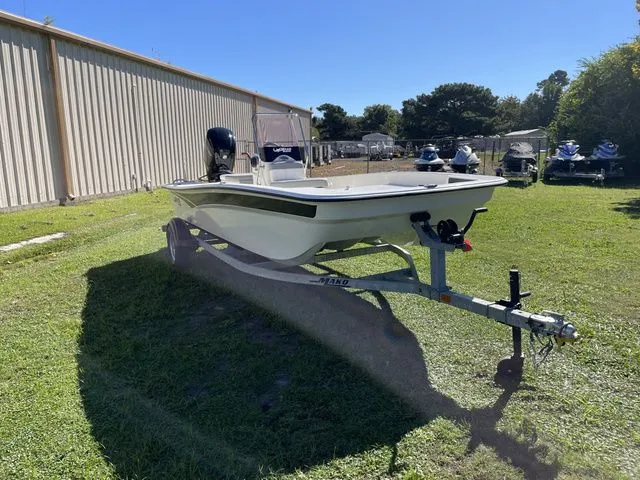 Slide: The Image of Mako MAKO PRO SKIFF 17CC W/75HP 2023 - 5