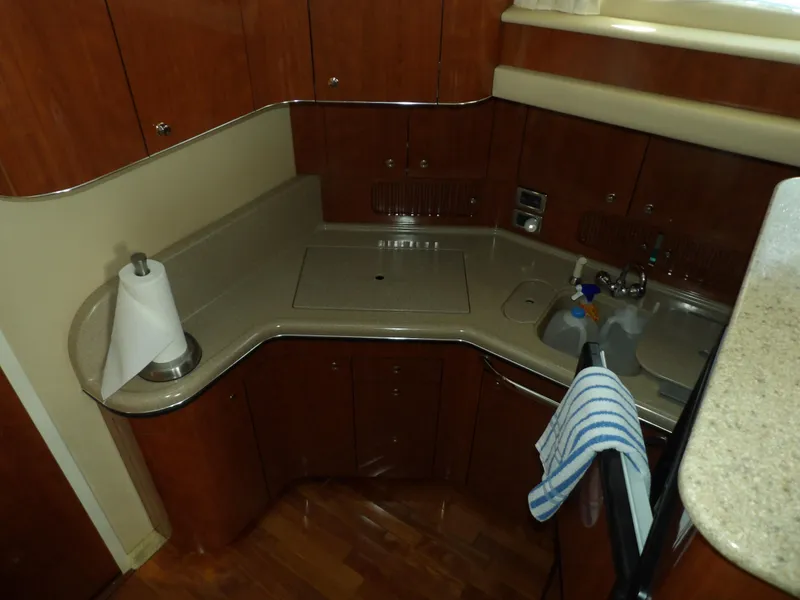 Slide: The Image of Sea Ray 390 Motor Yacht 2003 - 54