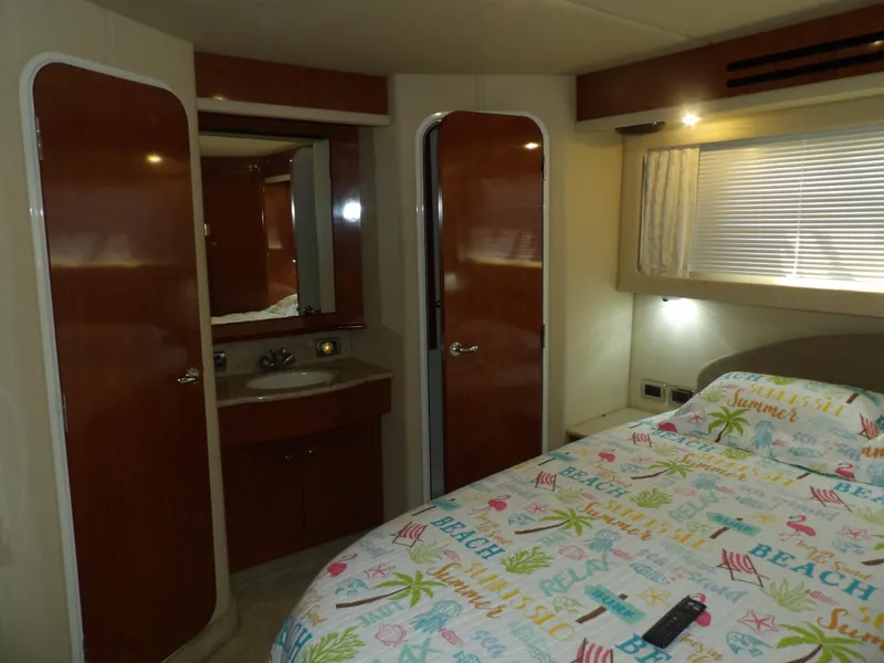 Slide: The Image of Sea Ray 390 Motor Yacht 2003 - 82