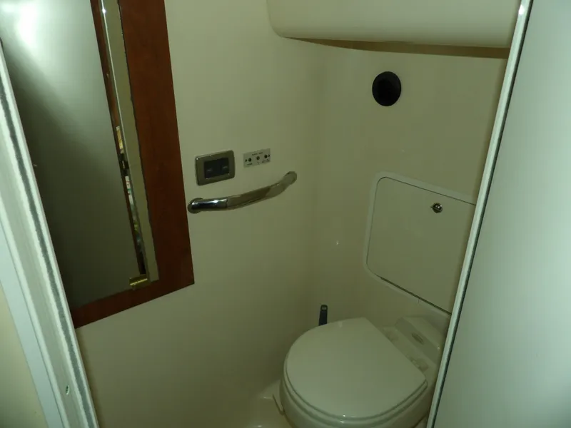 Slide: The Image of Sea Ray 390 Motor Yacht 2003 - 87