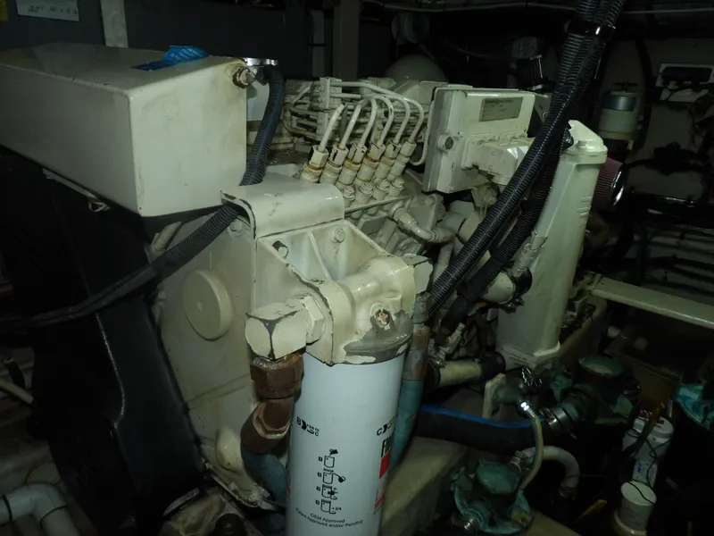 Slide: The Image of Sea Ray 390 Motor Yacht 2003 - 94