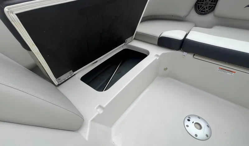 Slide: The Image of Starcraft SVX 230 OB 2024 - 22