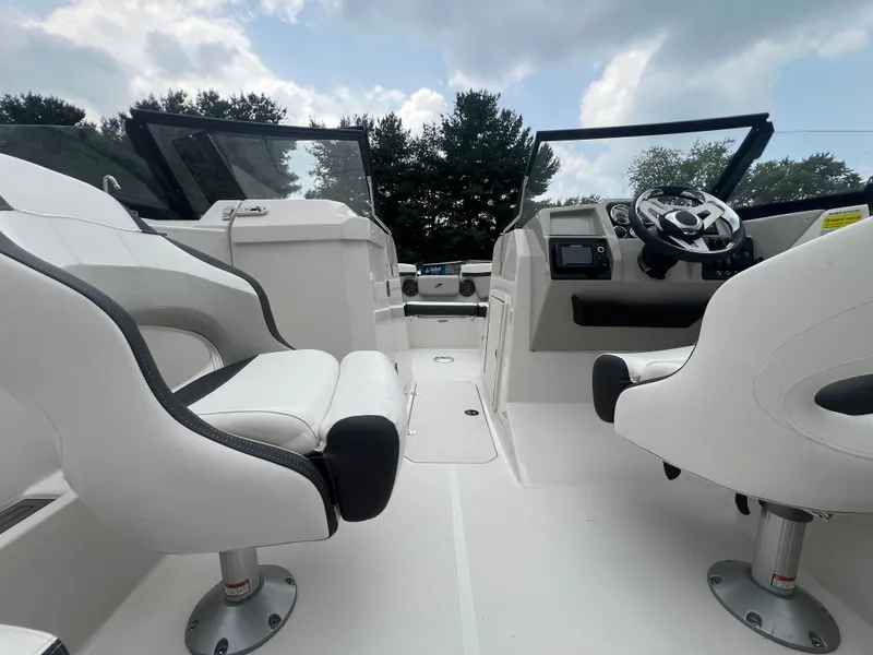 Slide: The Image of Starcraft SVX 230 OB 2024 - 4