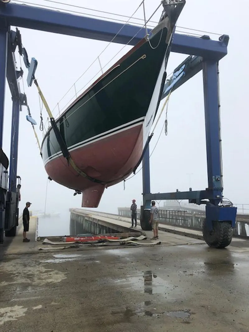 Slide: The Image of Hinckley Sou'wester 59 CC 2001 - 107