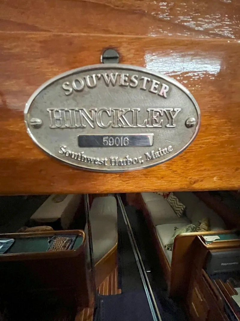 Slide: The Image of Hinckley Sou'wester 59 CC 2001 - 61