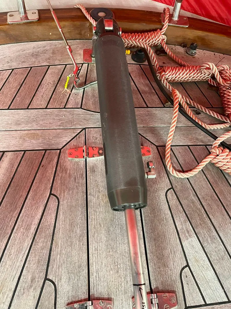 Slide: The Image of Deck of 2001 Hinckley Sou'wester 59 CC with ropes and hydraulic equipment. - 17