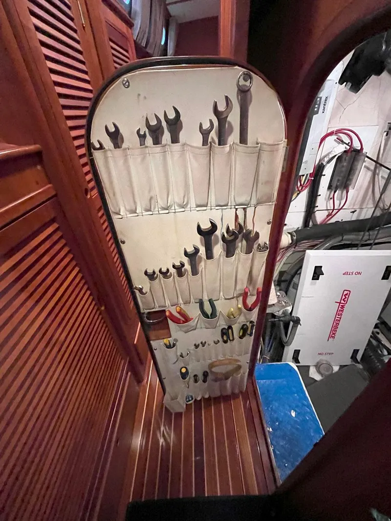 Slide: The Image of Hinckley Yachts Sou'wester 59 2001 - 51