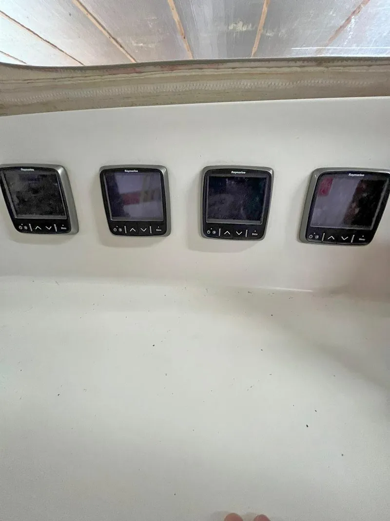 Slide: The Image of Hinckley Yachts Sou'wester 59 2001 - 63