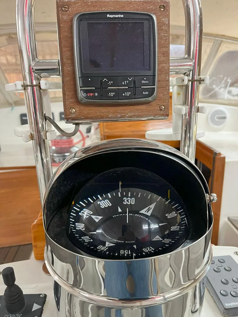 Slide: The Image of Hinckley Yachts Sou'wester 59 2001 - 67