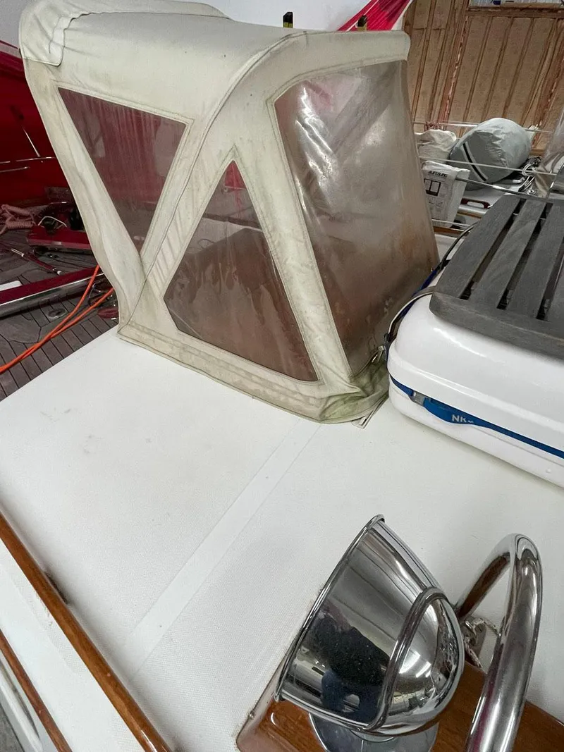 Slide: The Image of Hinckley Yachts Sou'wester 59 2001 - 75