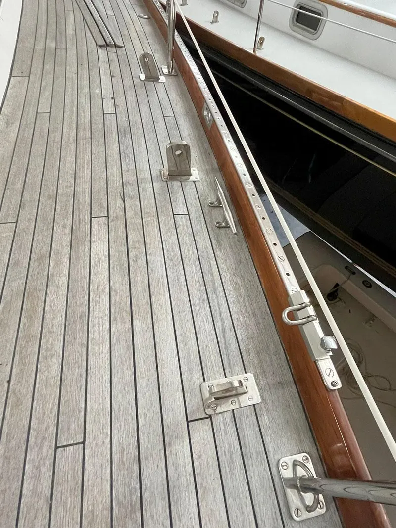 Slide: The Image of Hinckley Yachts Sou'wester 59 2001 - 79