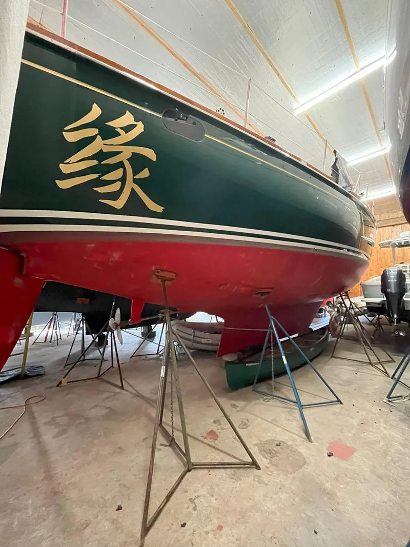 Slide: The Image of Hinckley Yachts Sou'wester 59 2001 - 84