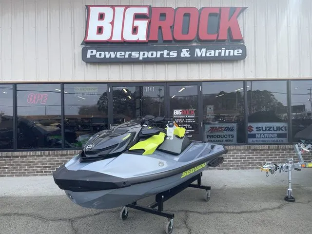 The Image of Sea-Doo RXP-X 325 2024 - 1