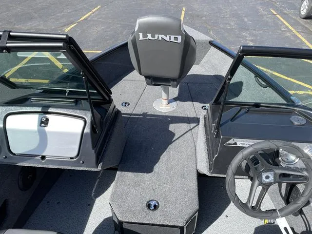 Slide: The Image of Lund 1675 Adventure Sport 2024 - 21