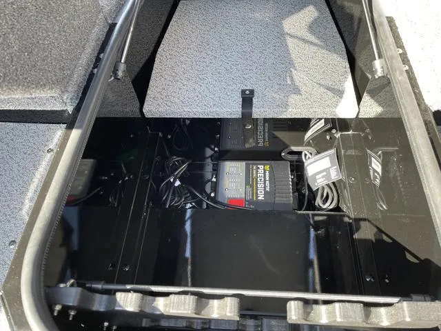 Slide: The Image of Lund 1675 Adventure Sport 2024 - 23