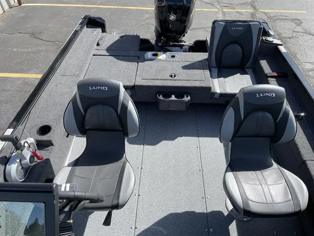 Slide: The Image of Lund 1675 Adventure Sport 2024 - 28