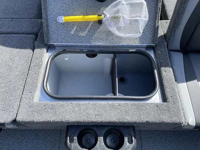 Slide: The Image of Lund 1675 Adventure Sport 2024 - 31