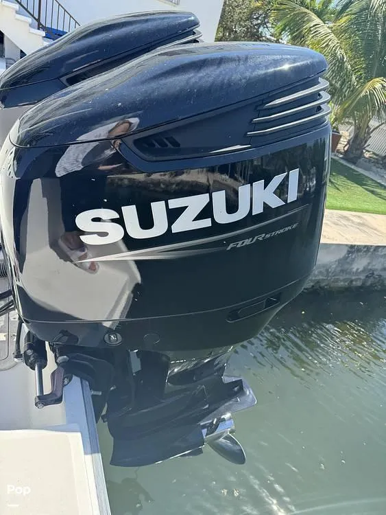 Slide: The Image of 1998 Boston Whaler Outrage 26 CC for sale in Pinecrest, FL - 13