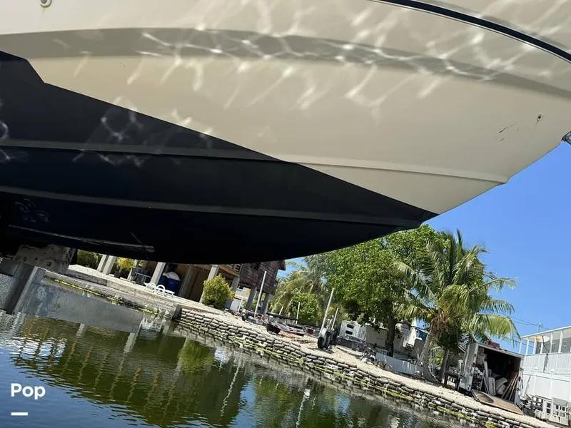 Slide: The Image of 1998 Boston Whaler Outrage 26 CC for sale in Pinecrest, FL - 8