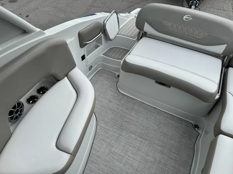 Slide: The Image of Crownline Boats 290 SS 2024 - 11