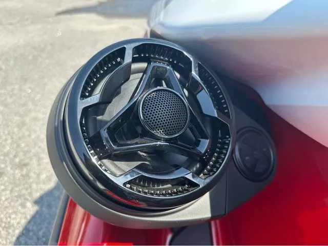 Slide: The Image of Sea-Doo RXP-X 325 W/AUDIO 2024 - 8