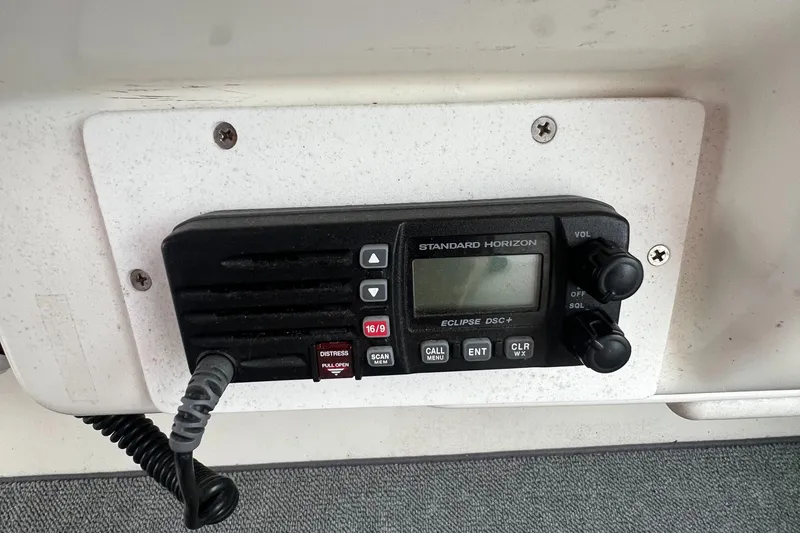 Slide: The Image of Standard Horizon Eclipse DSC+ radio on a 1997 Sea Ray 370 Sundancer boat. - 38