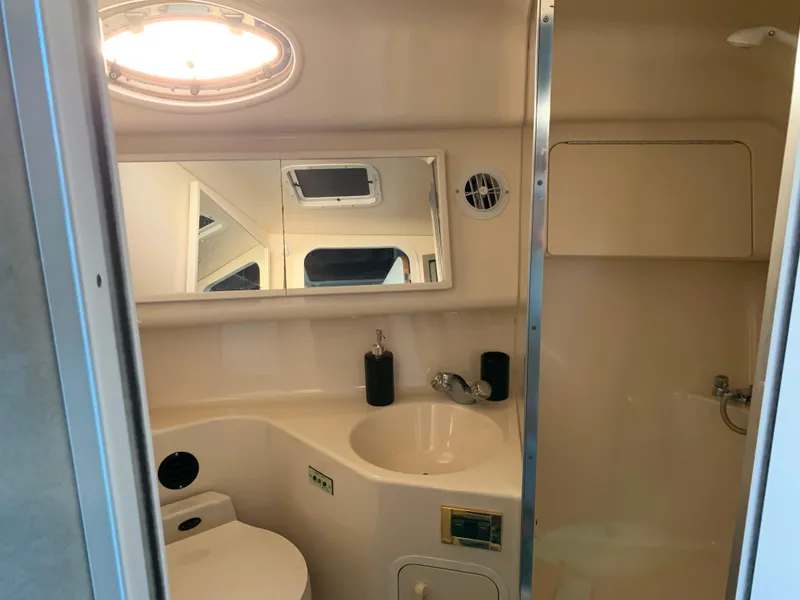 Slide: The Image of Sea Ray Sundancer 370 1997 - 60