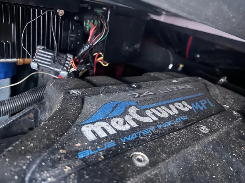 Slide: The Image of Sea Ray Sundancer 370 1997 - 73