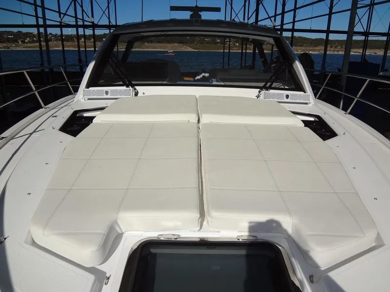 Slide: The Image of Cruisers Yachts 39 Express Coupe 2021 - 50