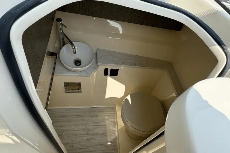 Slide: The Image of Scout 277 Dorado 2025 - 28