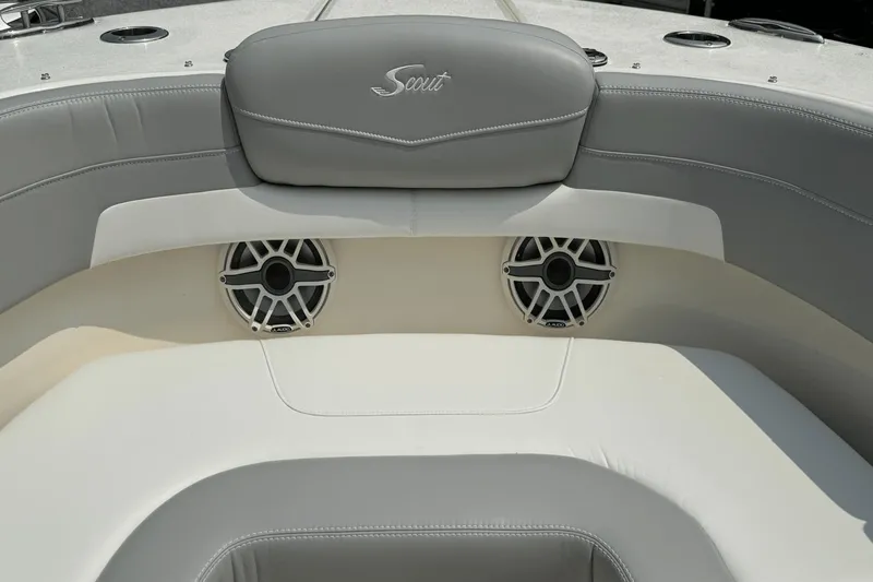 Slide: The Image of Scout 277 Dorado 2025 - 40