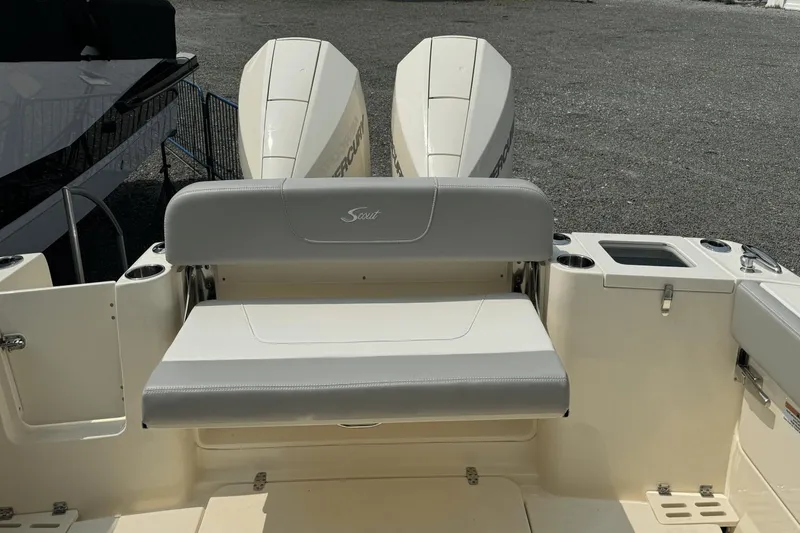 Slide: The Image of Scout 277 Dorado 2025 - 7