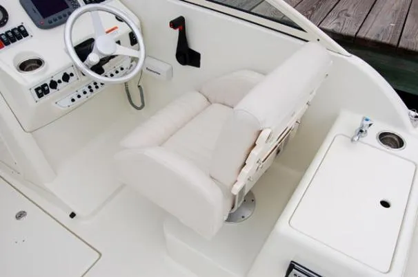 Slide: The Image of Hydra-Sports Vector 2200 DC 2008 - 50