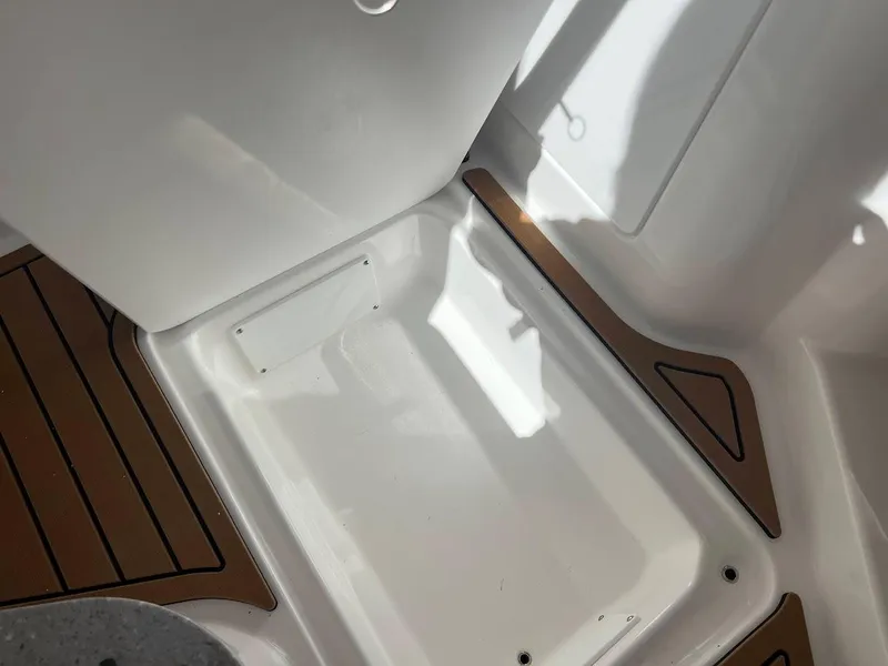 Slide: The Image of 2024 Everglades 315 Center Console interior with non-slip flooring. - 39